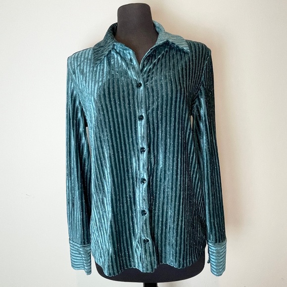 House of Harlow 1960 Textured Velvet Like Material Button Down Long Sleeve SZ M - Picture 1 of 15